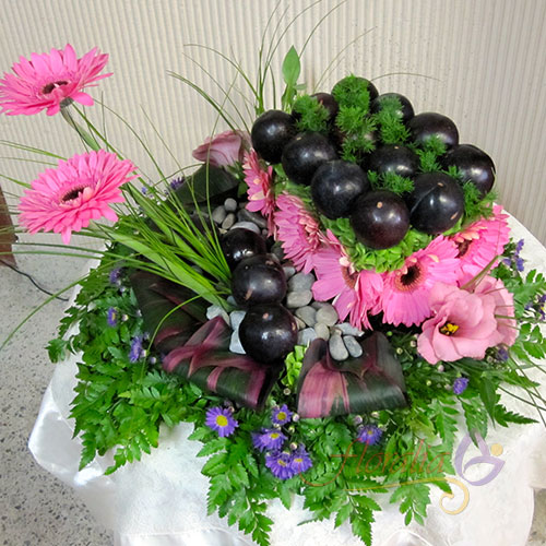 Gerberas con ciruelas